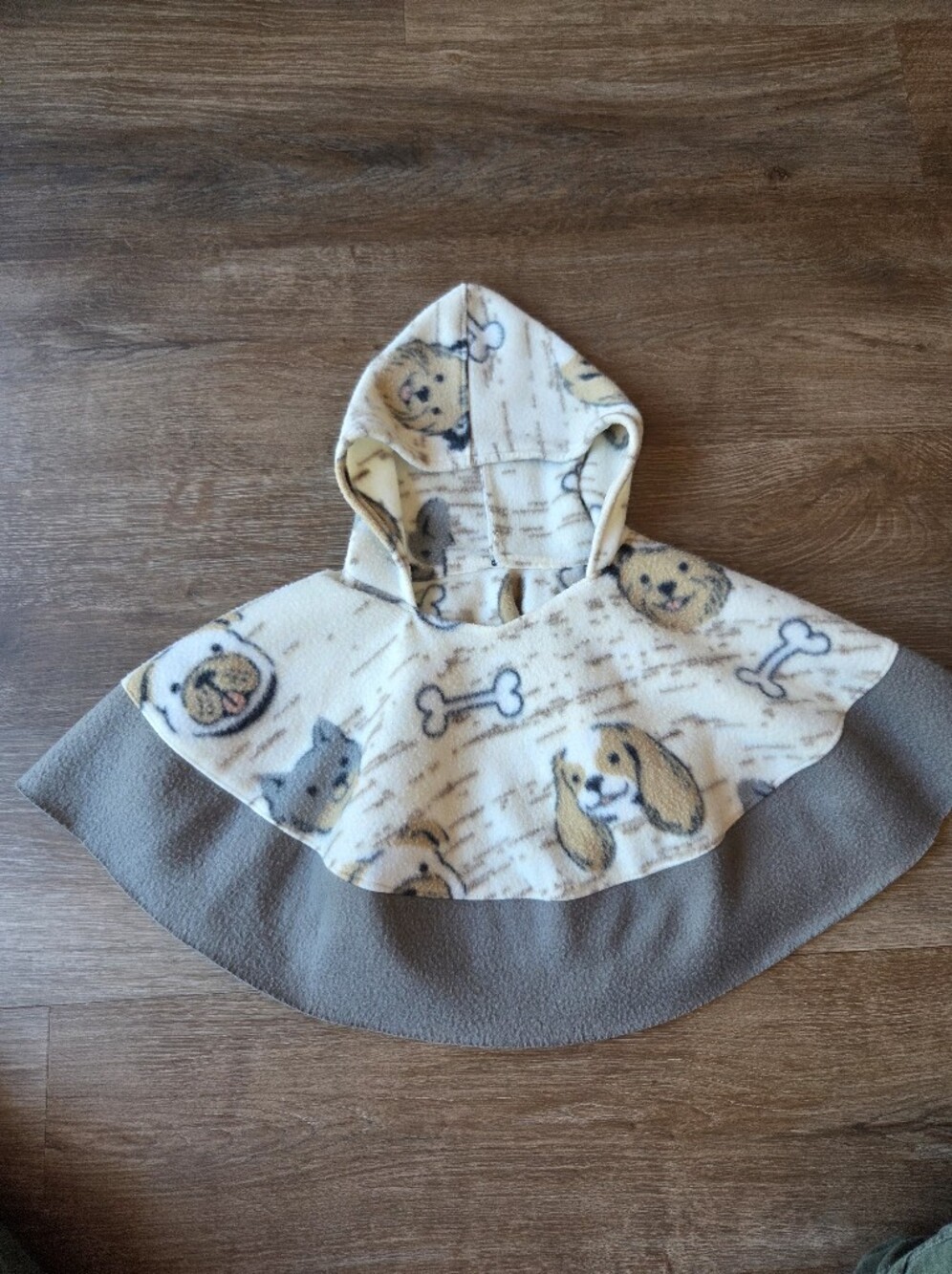 Baby Boy Girl Puppy Dog Print Fleece Poncho Cape size 0-12m